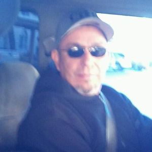 Meet your Posher, Carlos